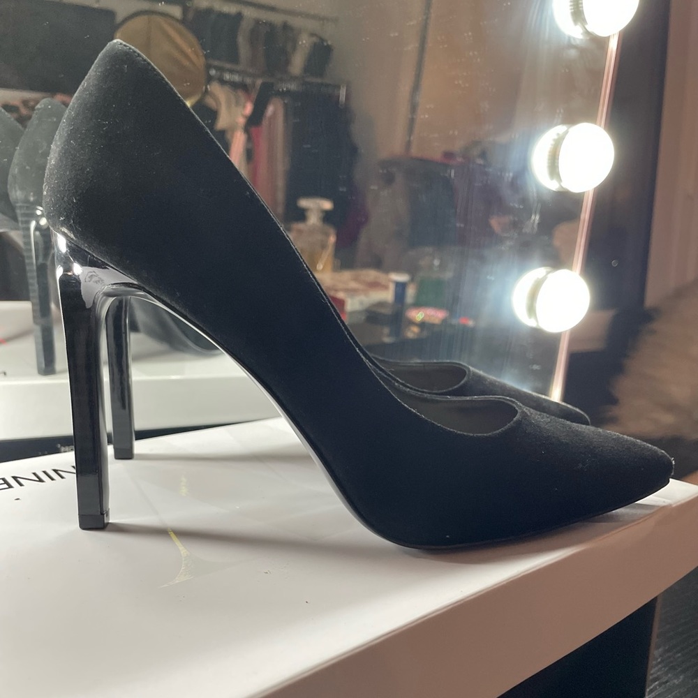 #2 - Nine West Black Suede Stiletto Pointy Toes Heels - Picture 5 of 12